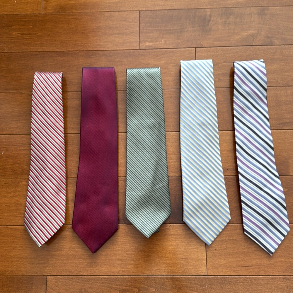 Bundle of Claiborne ties